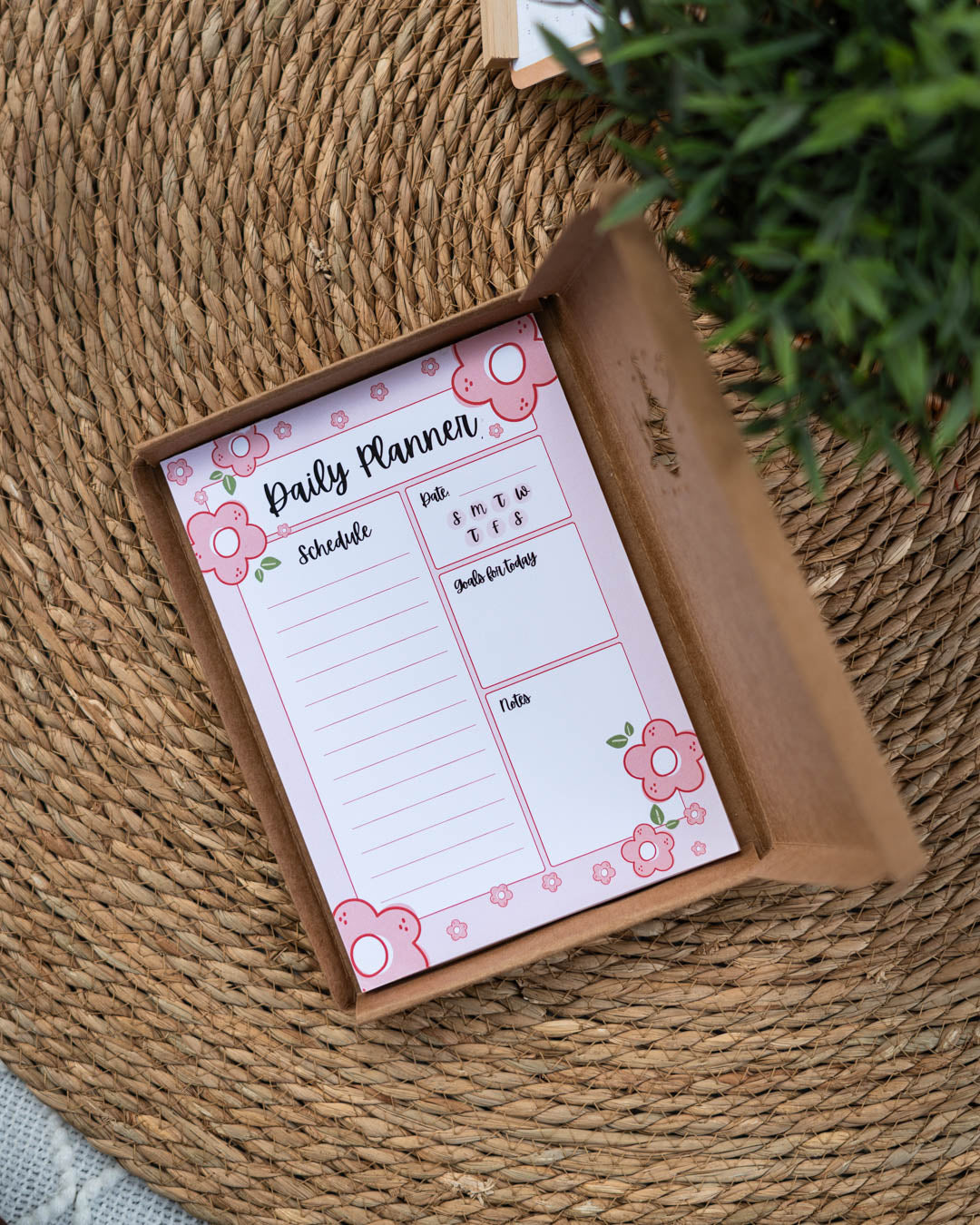 Daily Planner | A5 Gum Bound Planning Pad (30 Pages)